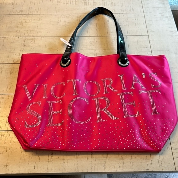 Victoria's Secret Handbags - NWT Victoria’s Secret large pink tote bag